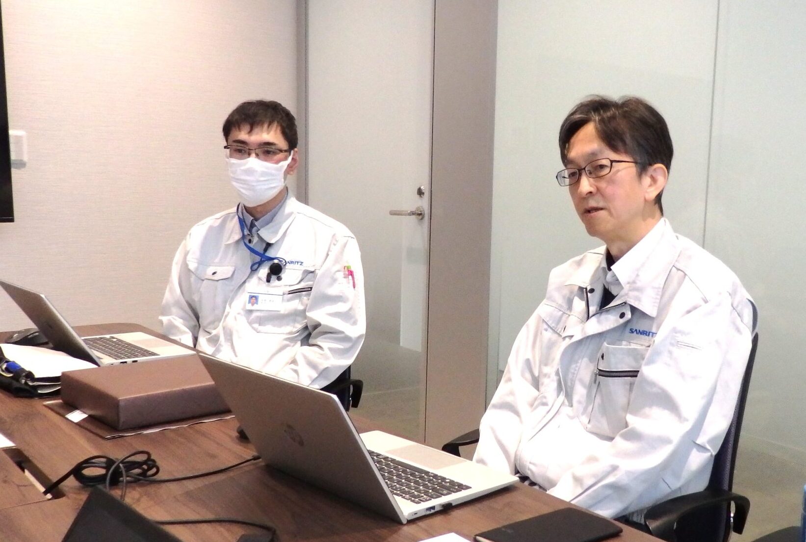 インタビューの様子